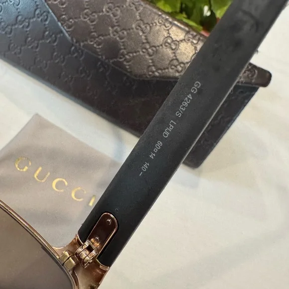 Authentic Gucci Sunglasses - Picture 9 of 12